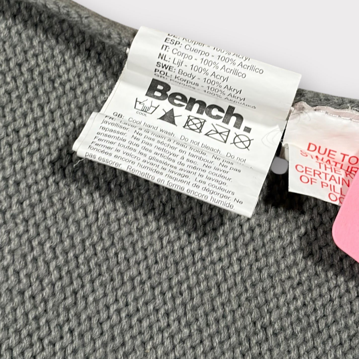 BENCH EARLY 00s VINTAGE SCARF