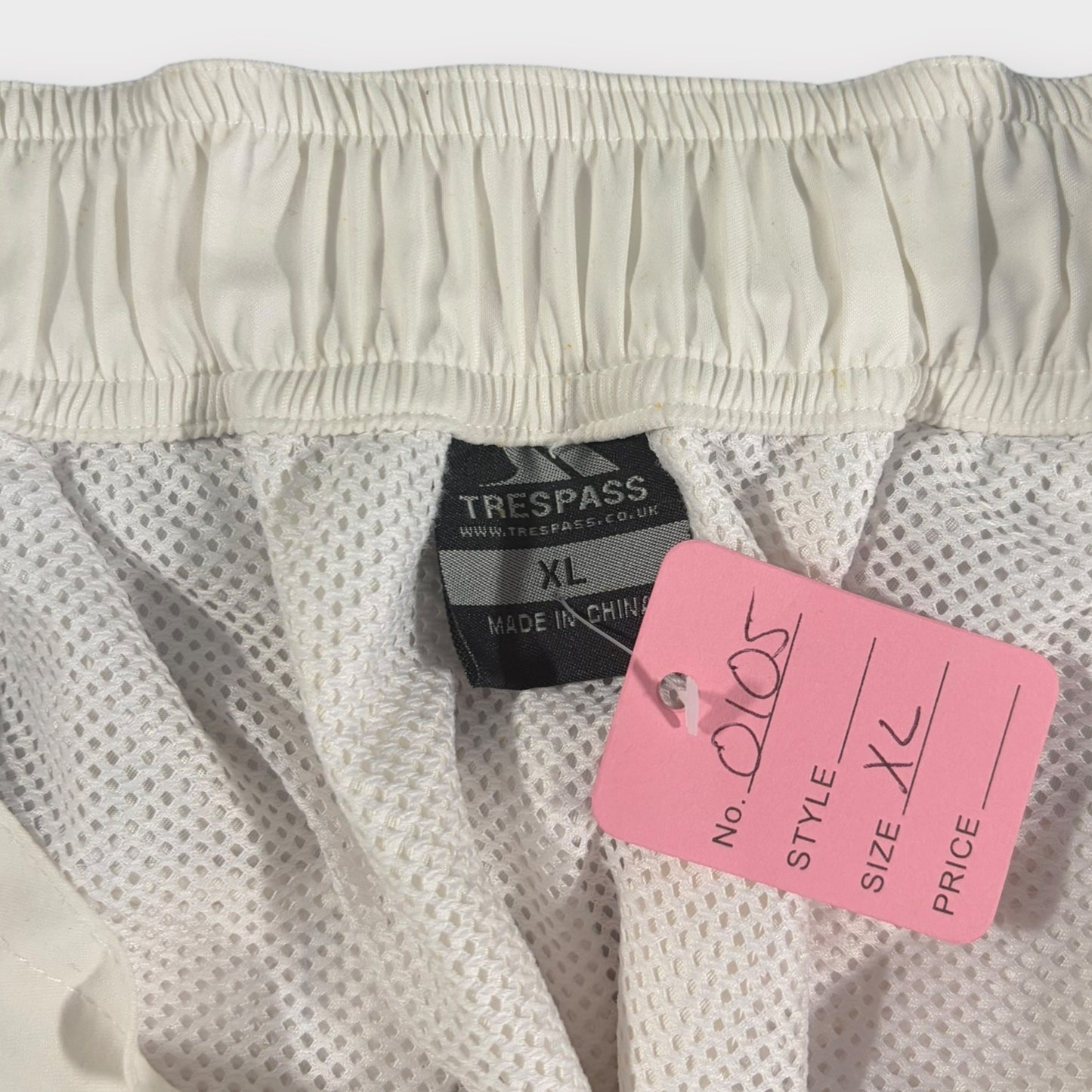 TRESPASS | Y2K SURFER GRAPHIC BOARD SHORTS (XL)