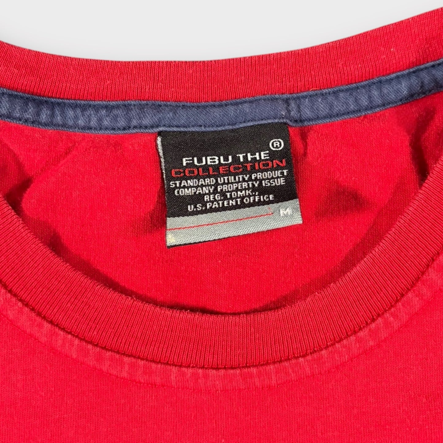 FUBU | EARLY 2000s VINTAGE SPELLOUT TEE (M)