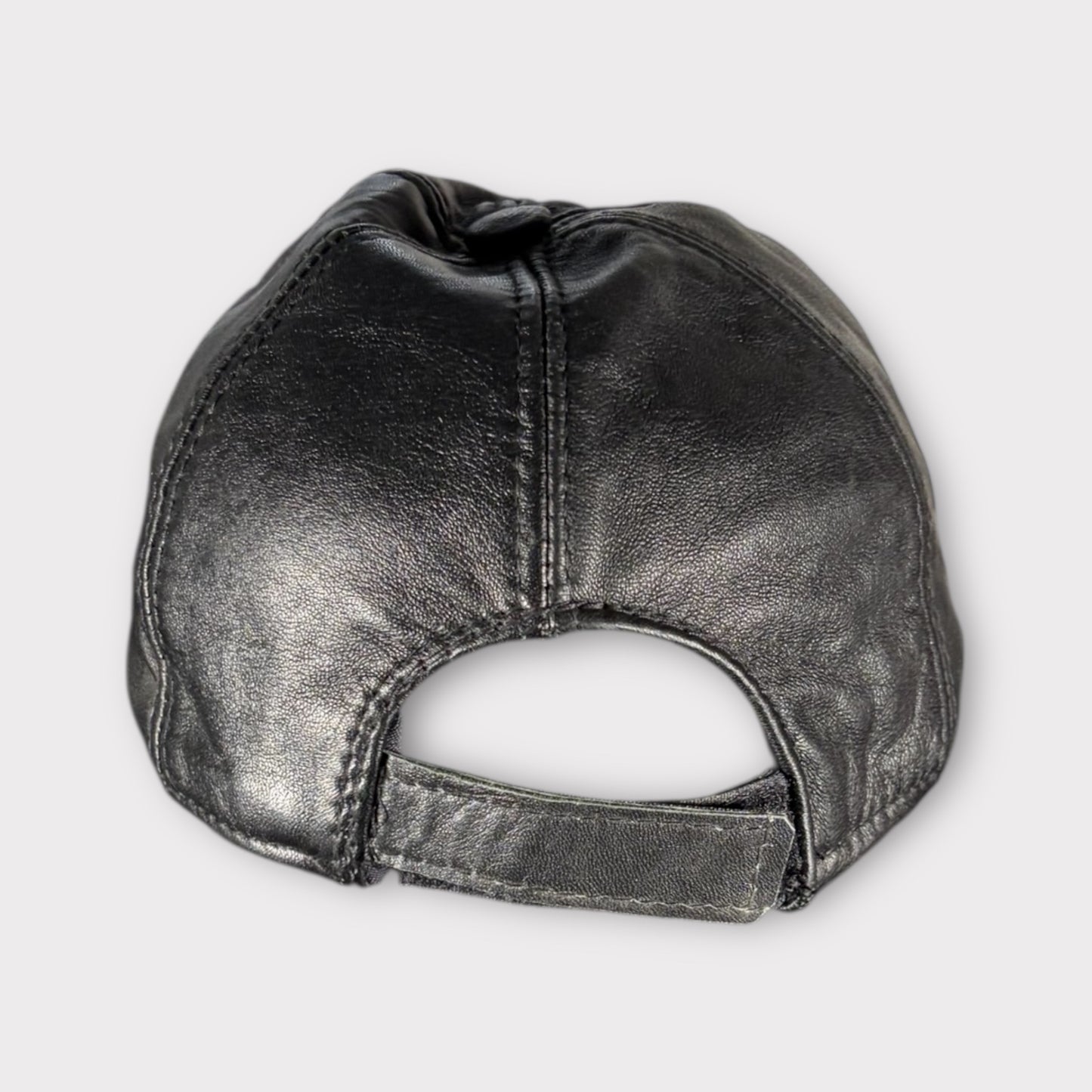 VOLKSWAGEN | 90s VINTAGE EMBROIDERED LEATHER CAP