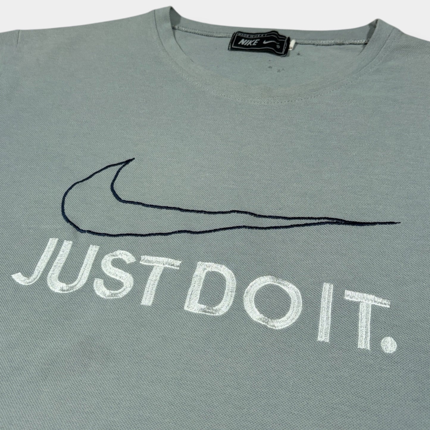 NIKE | VINTAGE EMBROIDERED JUST DO IT TEE (L)