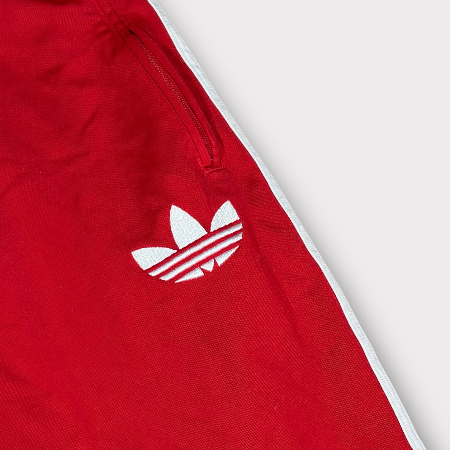 ADIDAS ORIGINALS 00s RED TRACK PANTS (L)
