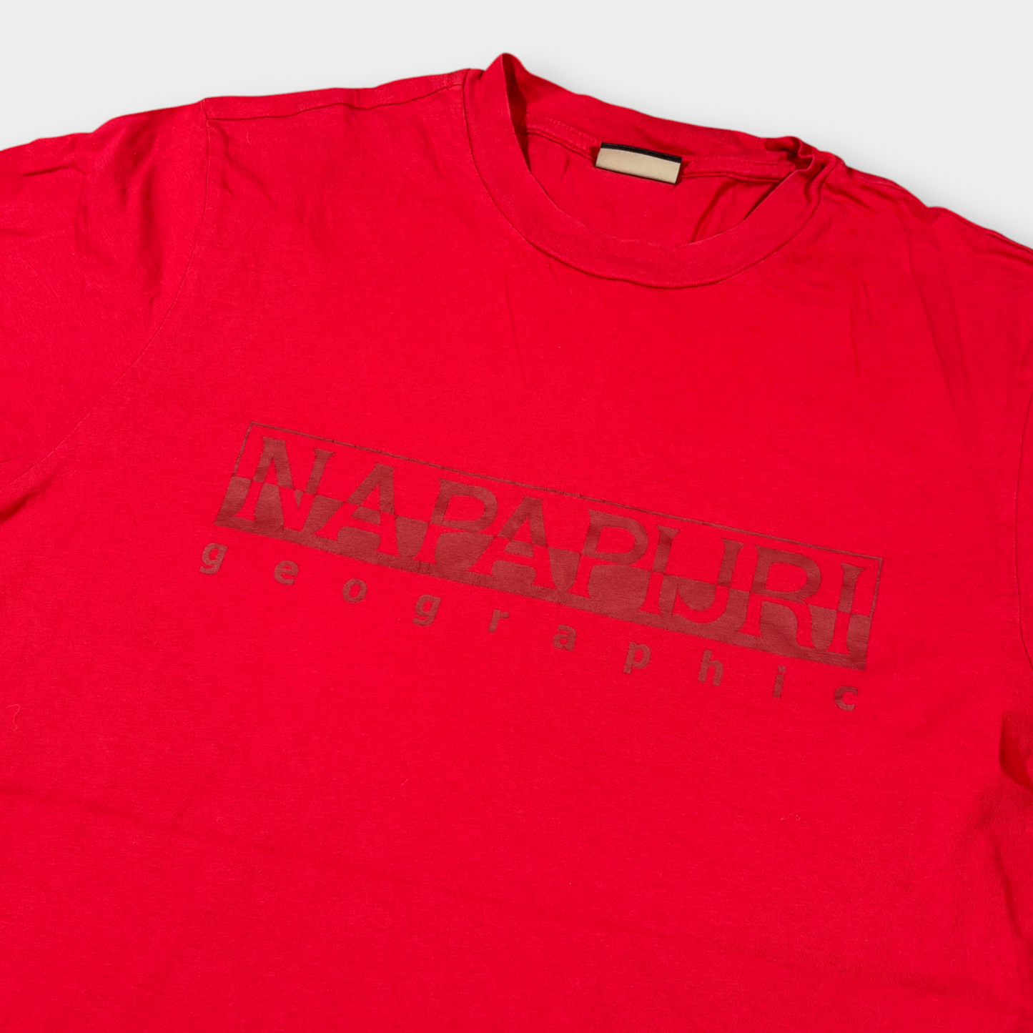 NAPAPIJRI | RED SPELLOUT LOGO TEE (L)