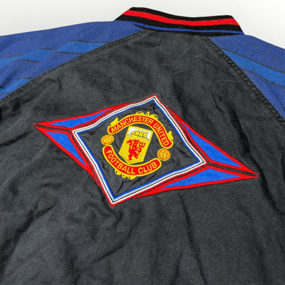 UMBRO | MANCHESTER UNITED 1994-95 VINTAGE BOMBER JACKET (XL)