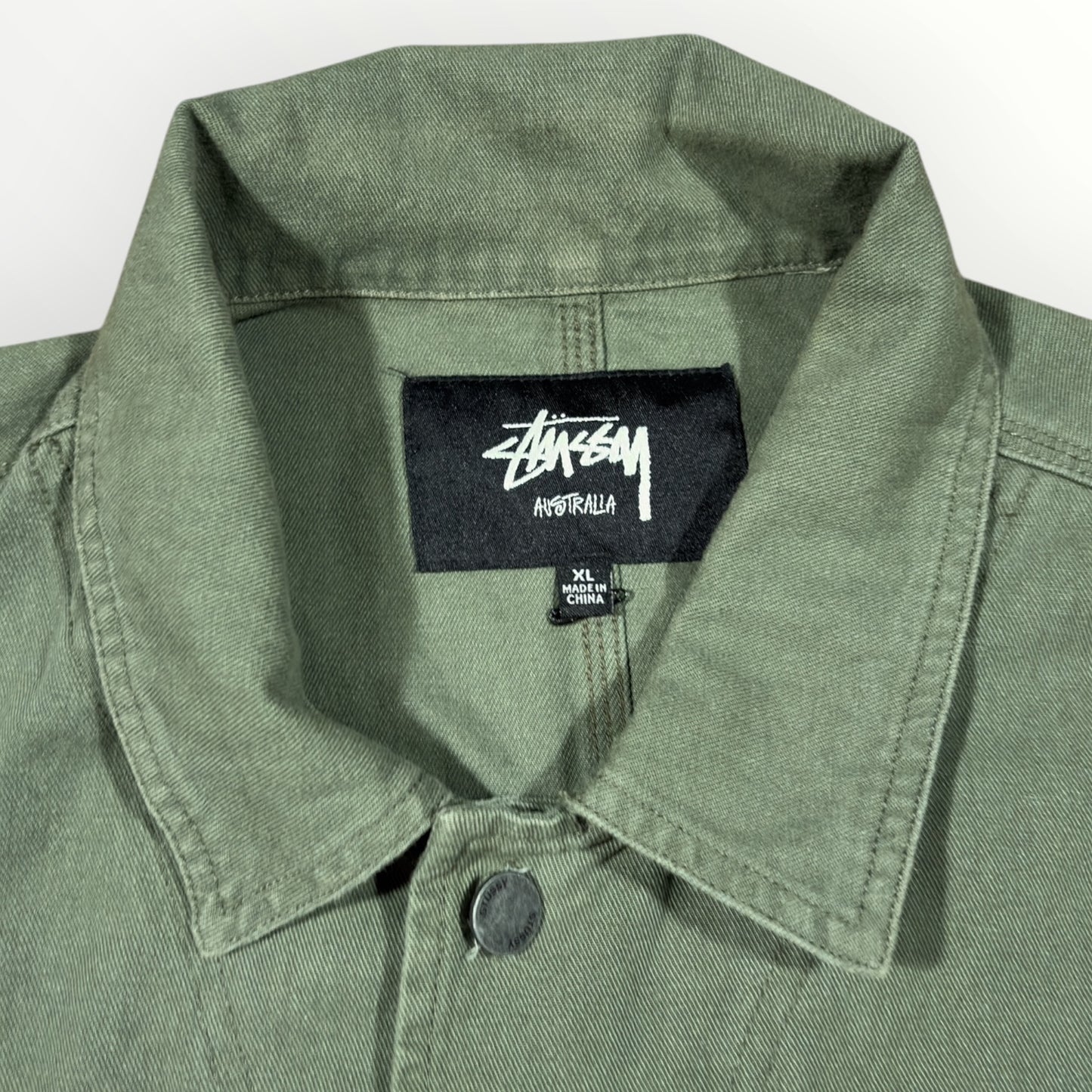 STUSSY | KHAKI CROPPED DENIM JACKET (XL)