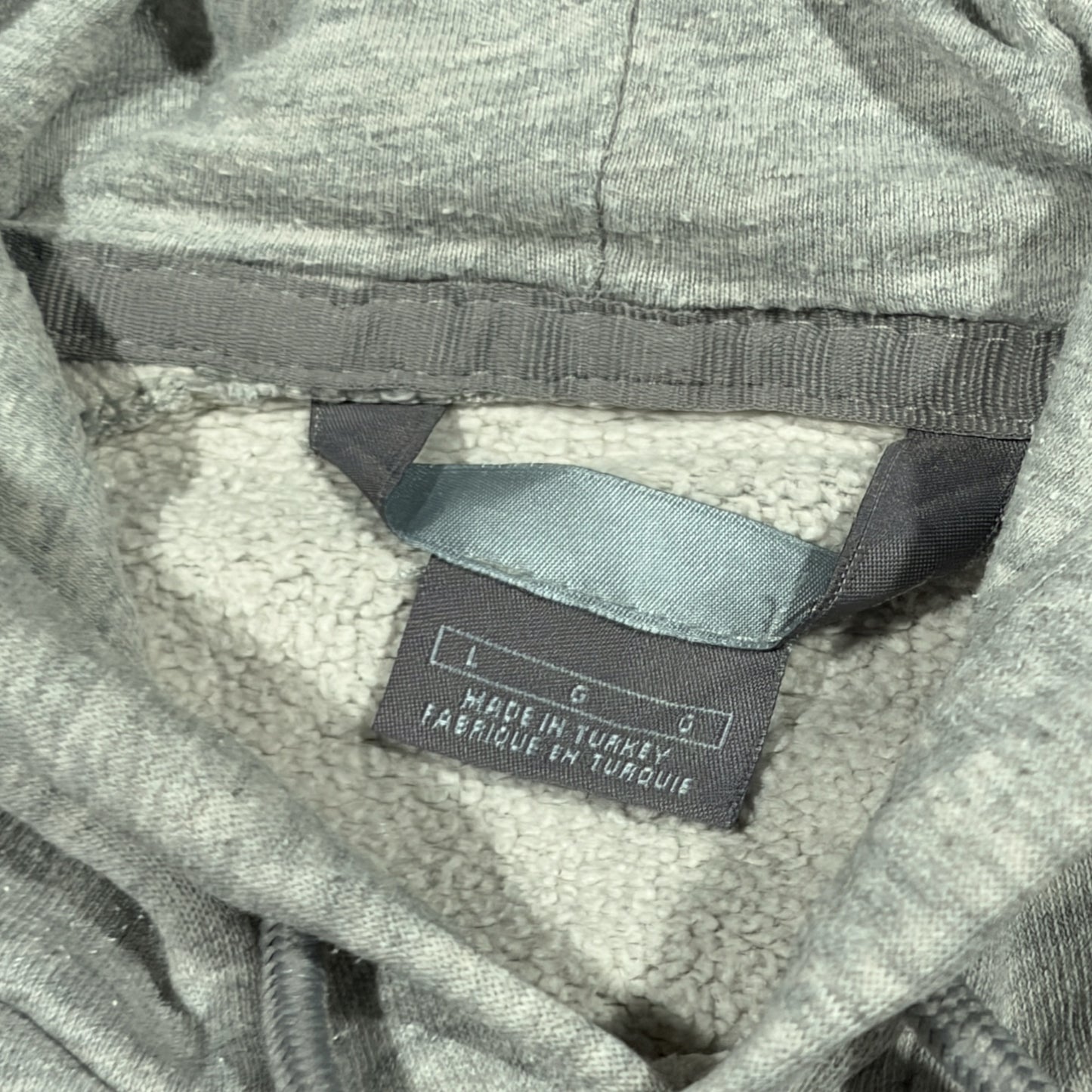 NIKE | GREY EMBROIDERED SWOOSH HOODIE (L)