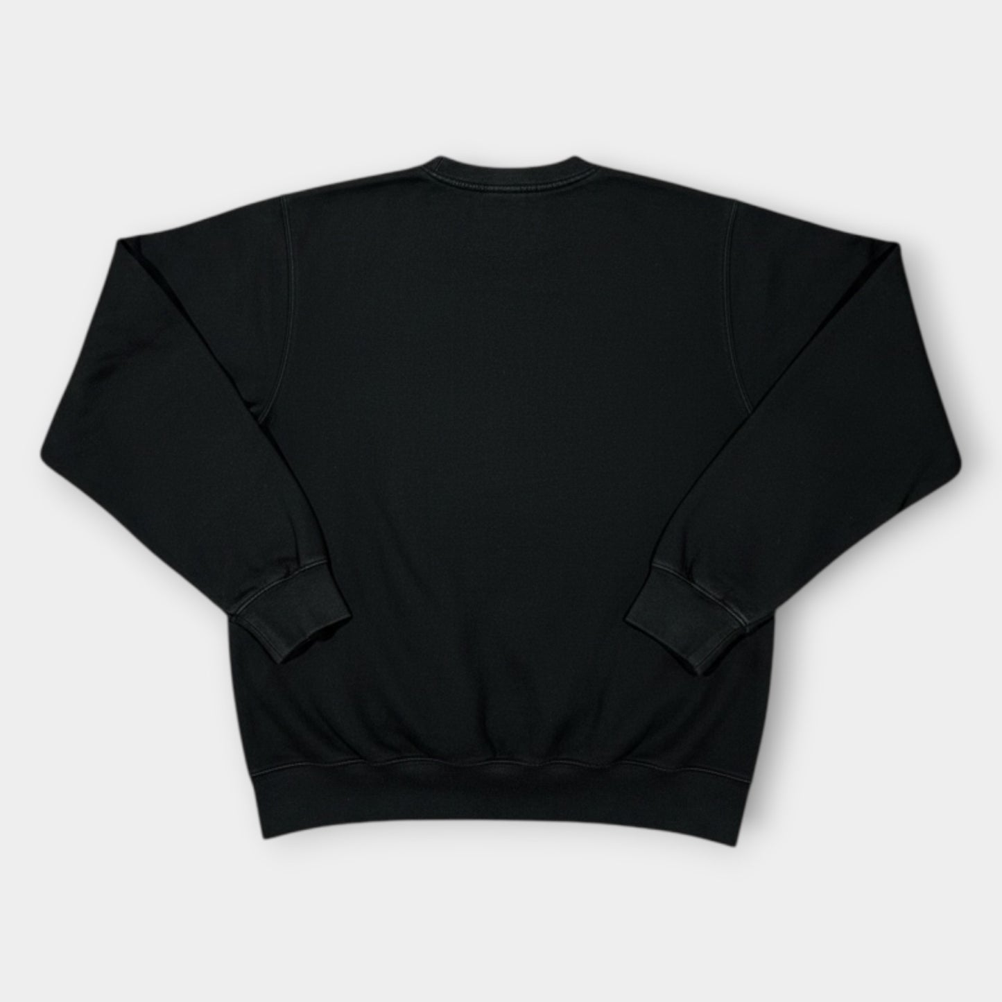 STUSSY | BLACK GOTHIC SPELLOUT SWEATSHIRT (M)