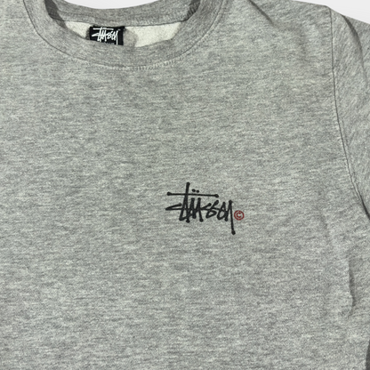 STUSSY | GREY SPELLOUT SWEATSHIRT (M)