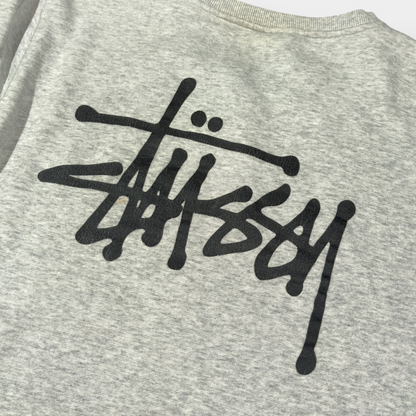 STUSSY | GREY MARL LOGO GRAPHIC SWEATSHIRT (M)