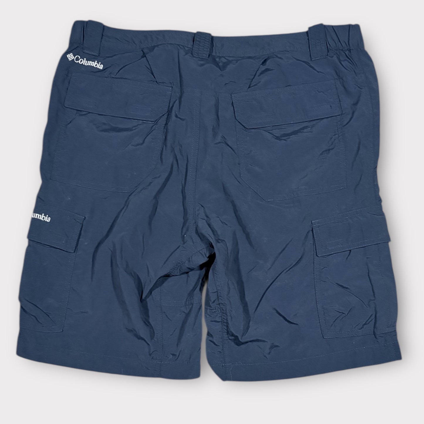 COLUMBIA | GORPCORE CARGO SHORTS (W36)
