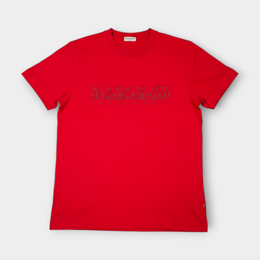 NAPAPIJRI | RED SPELLOUT LOGO TEE (L)