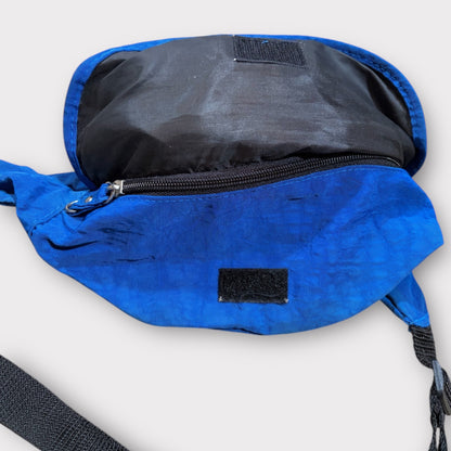 SEA WORLD | 1990s EMBROIDERED BUM BAG (ONE SIZE)