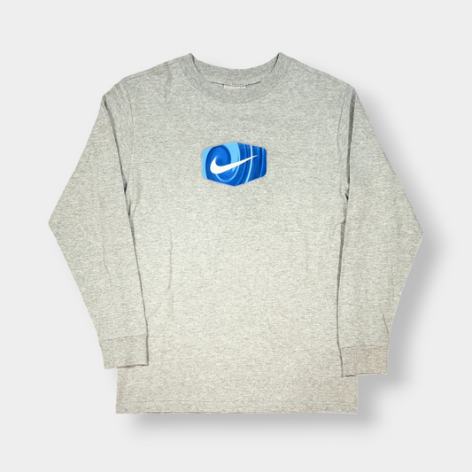 NIKE | 2000s VINTAGE GREY LONG SLEEVE BASKETBALL GRAPHIC TEE (M YOUTH)