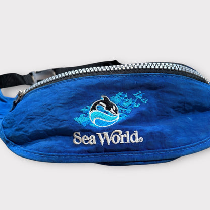 SEA WORLD | 1990s EMBROIDERED BUM BAG (ONE SIZE)