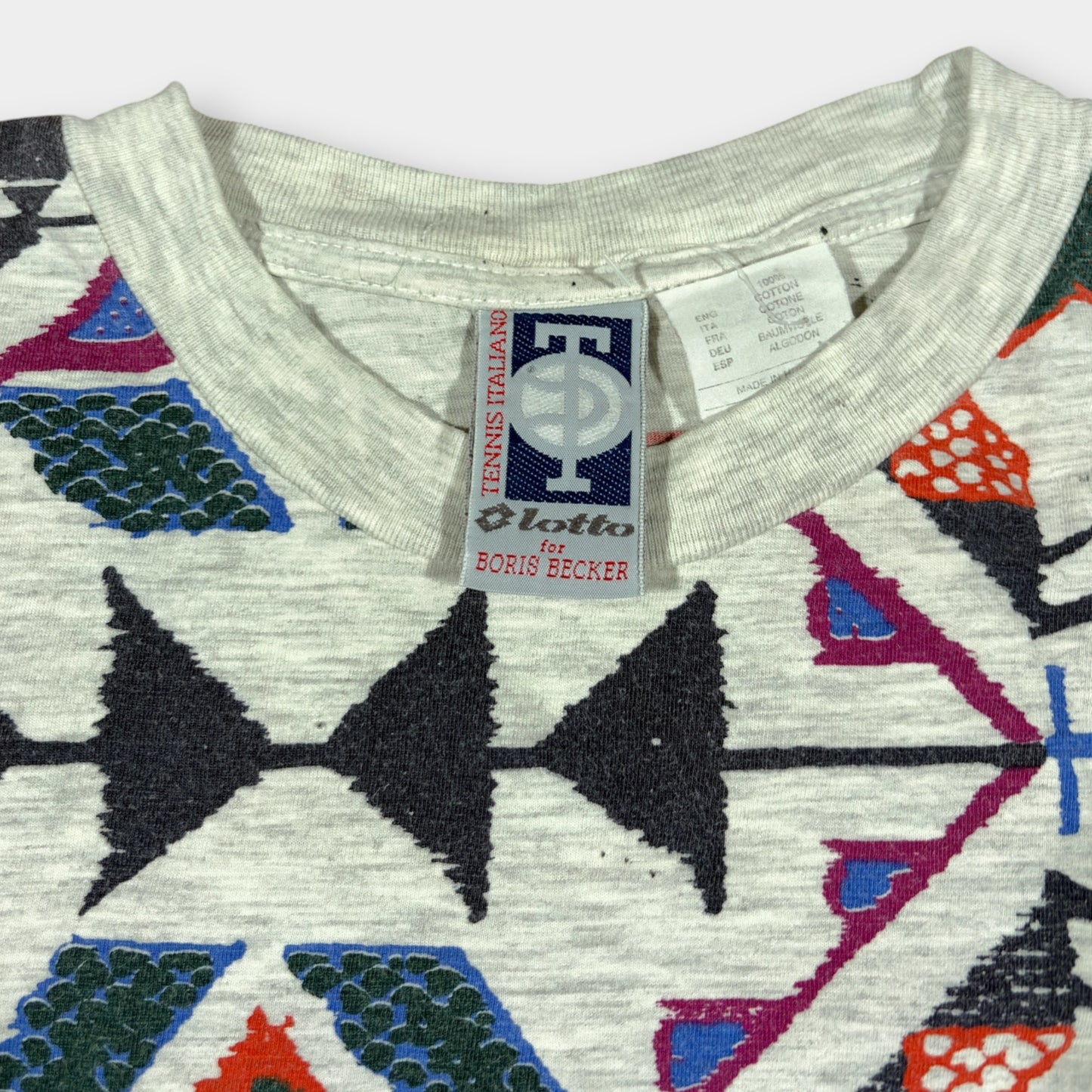 LOTTO X BORIS BECKER | 1990s ATP TOUR GREY FUNKY PATTERN PRINT TEE (XL)