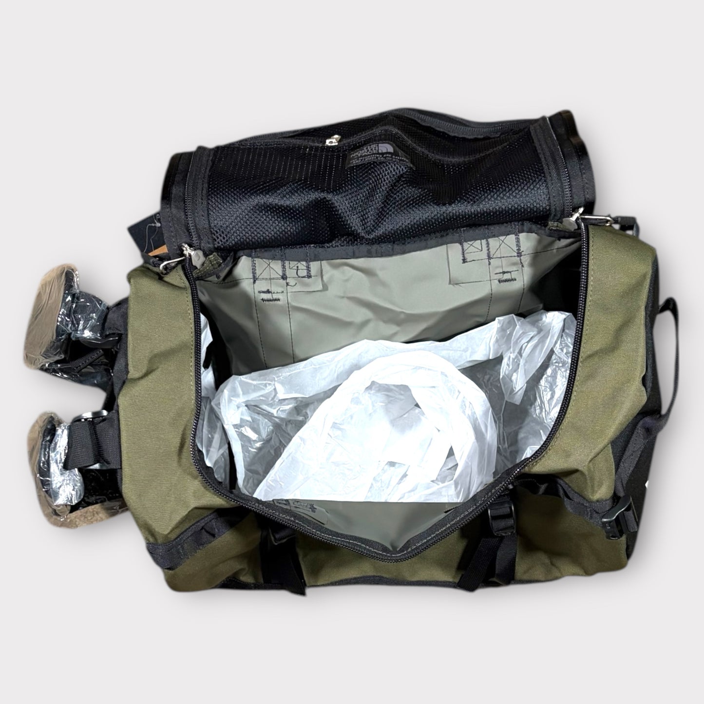 THE NORTH FACE GILMAN DUFFEL BAG