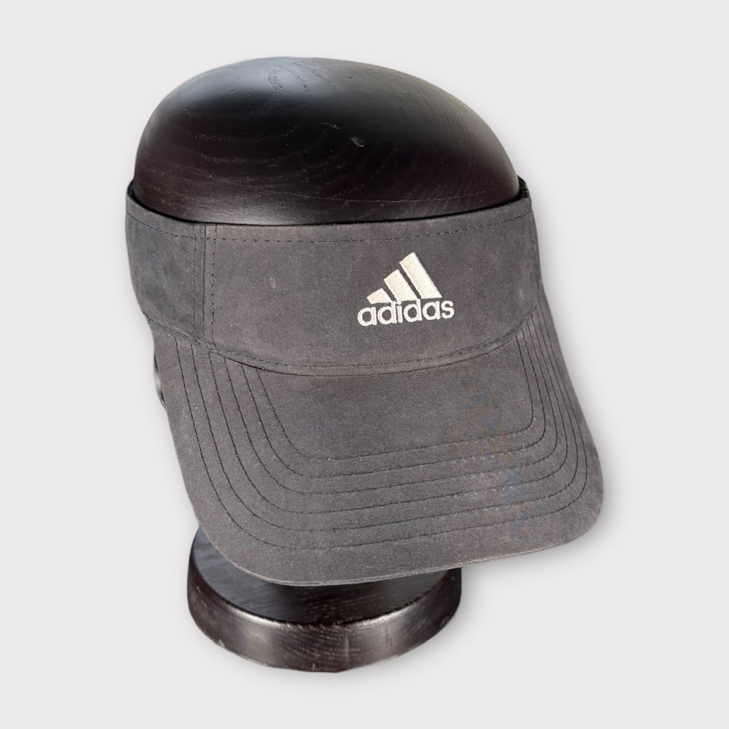 ADIDAS | Y2K VINTAGE EMBROIDERED VISOR CAP