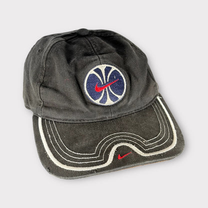 NIKE | EARLY 2000s VINTAGE BASKETBALL CAP