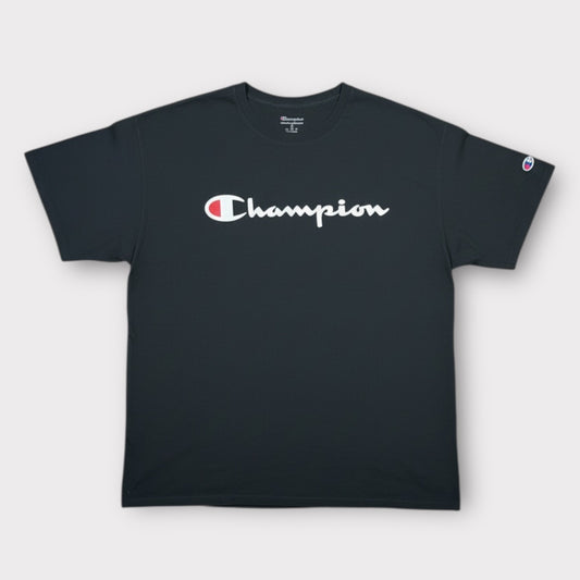 CHAMPION | SPELLOUT LOGO PRINT TEE (XL)