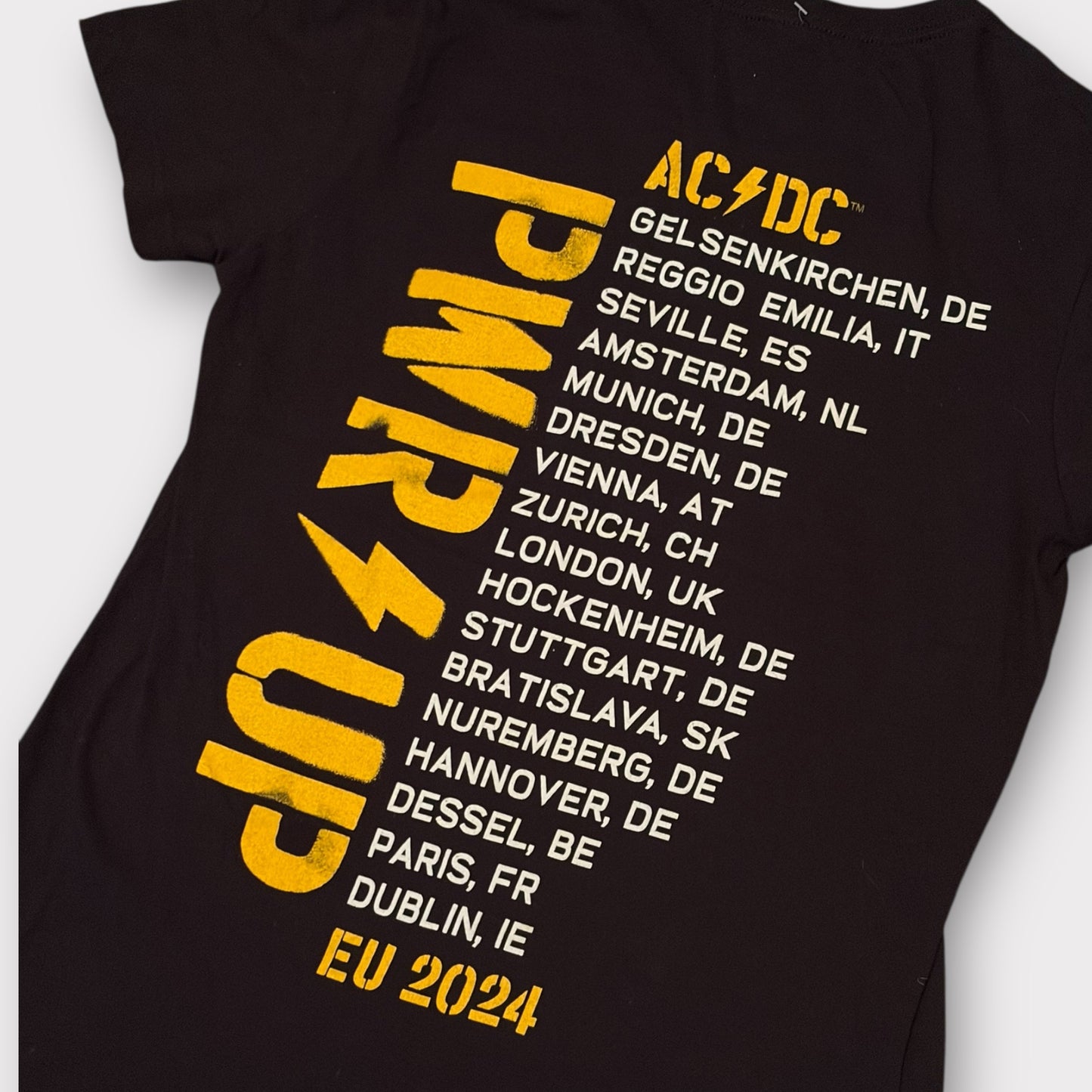 AC/DC 2024 PWR UP EUROPEAN TOUR WOMEN'S T-SHIRT (M)