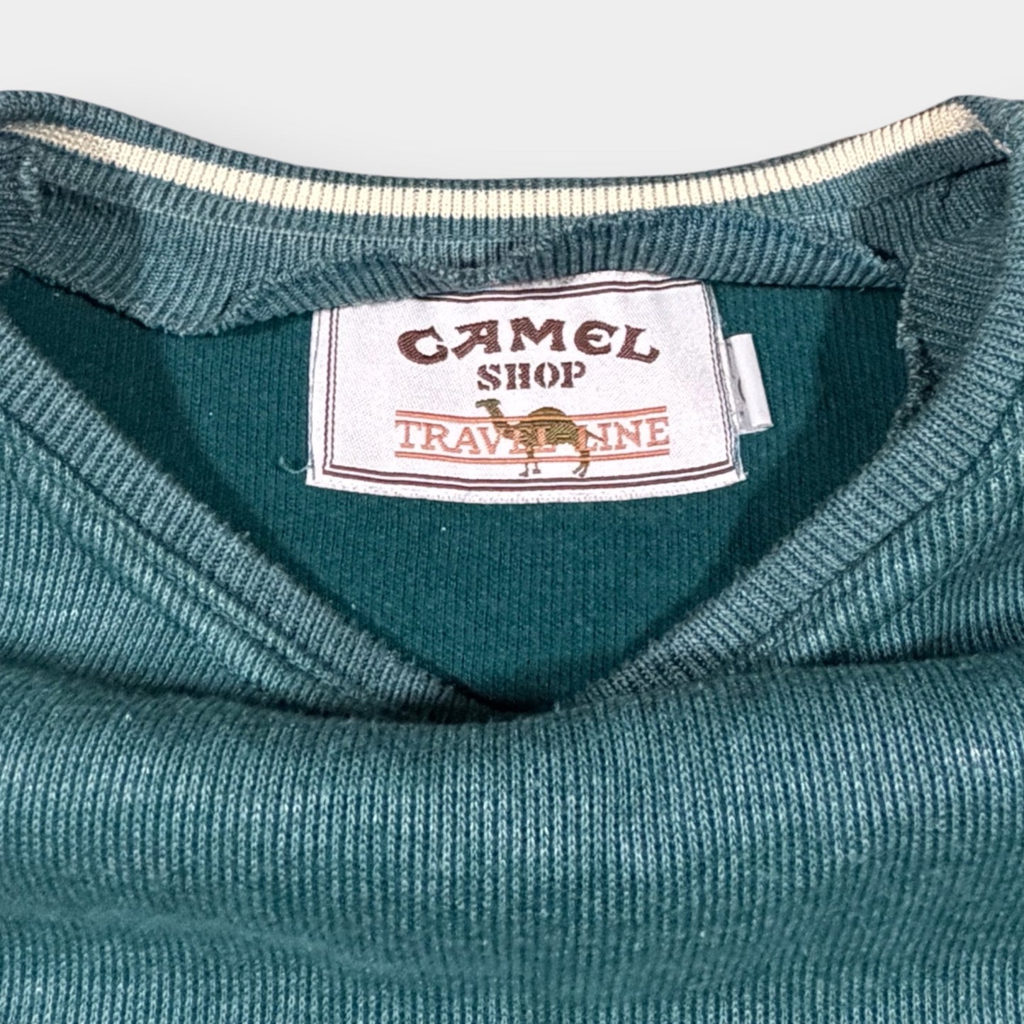 CAMEL | 90s VINTAGE KNITTED SWEATSHIRT (XL)
