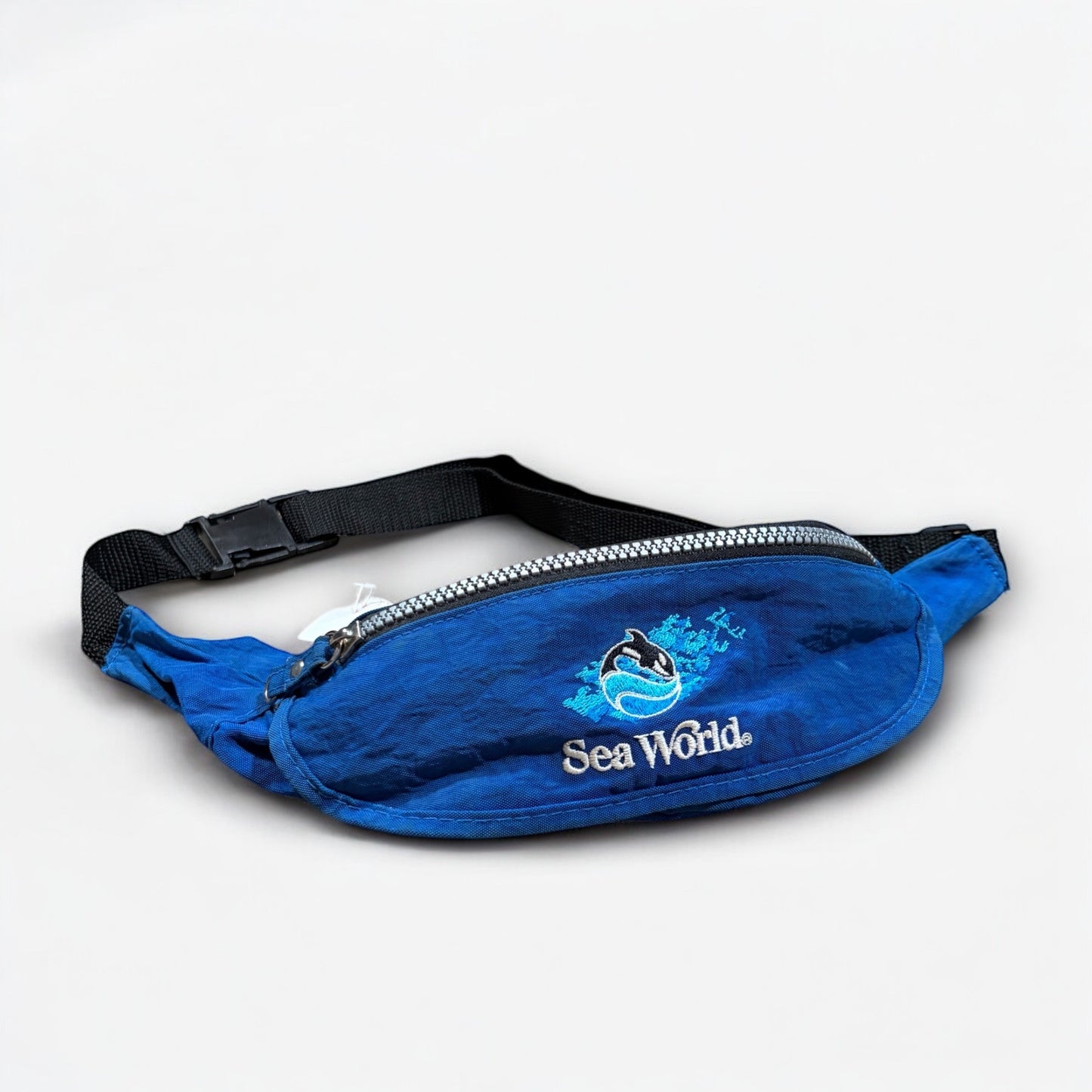 SEA WORLD | 1990s EMBROIDERED BUM BAG (ONE SIZE)