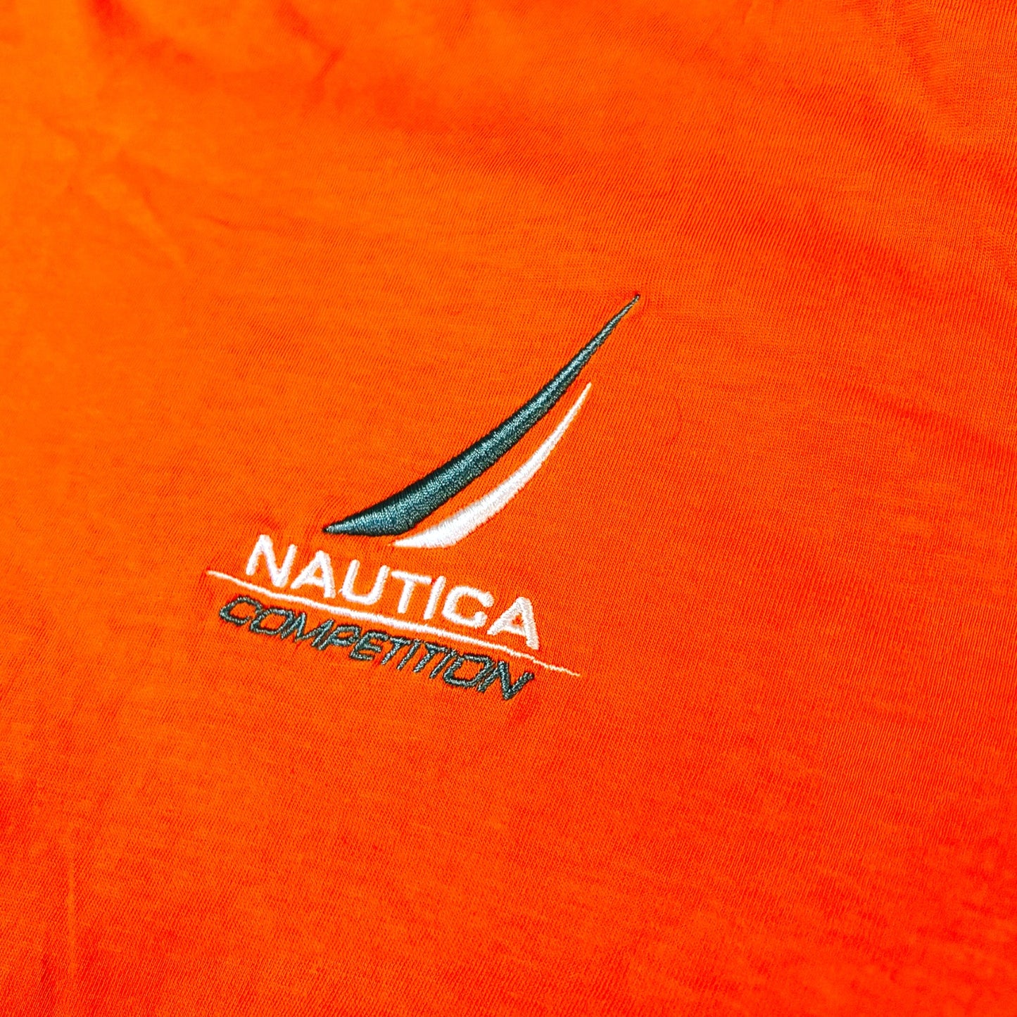 NAUTICA | COMPETITION EMBROIDERED TEE (M)