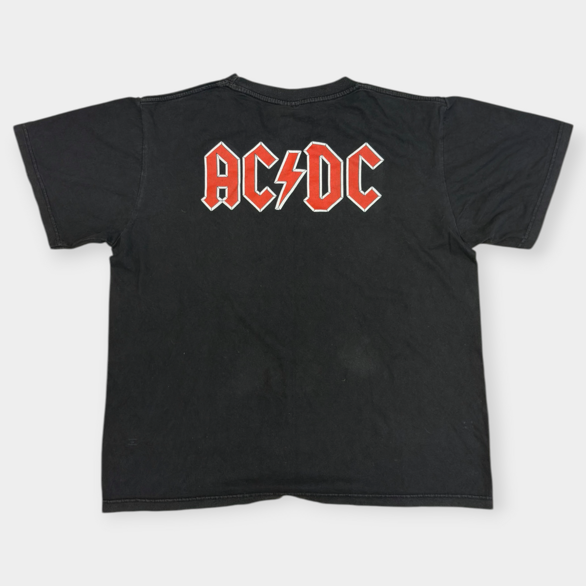 AC/DC | DOUBLE-SIDED VINTAGE GRAPHIC TEE (L)