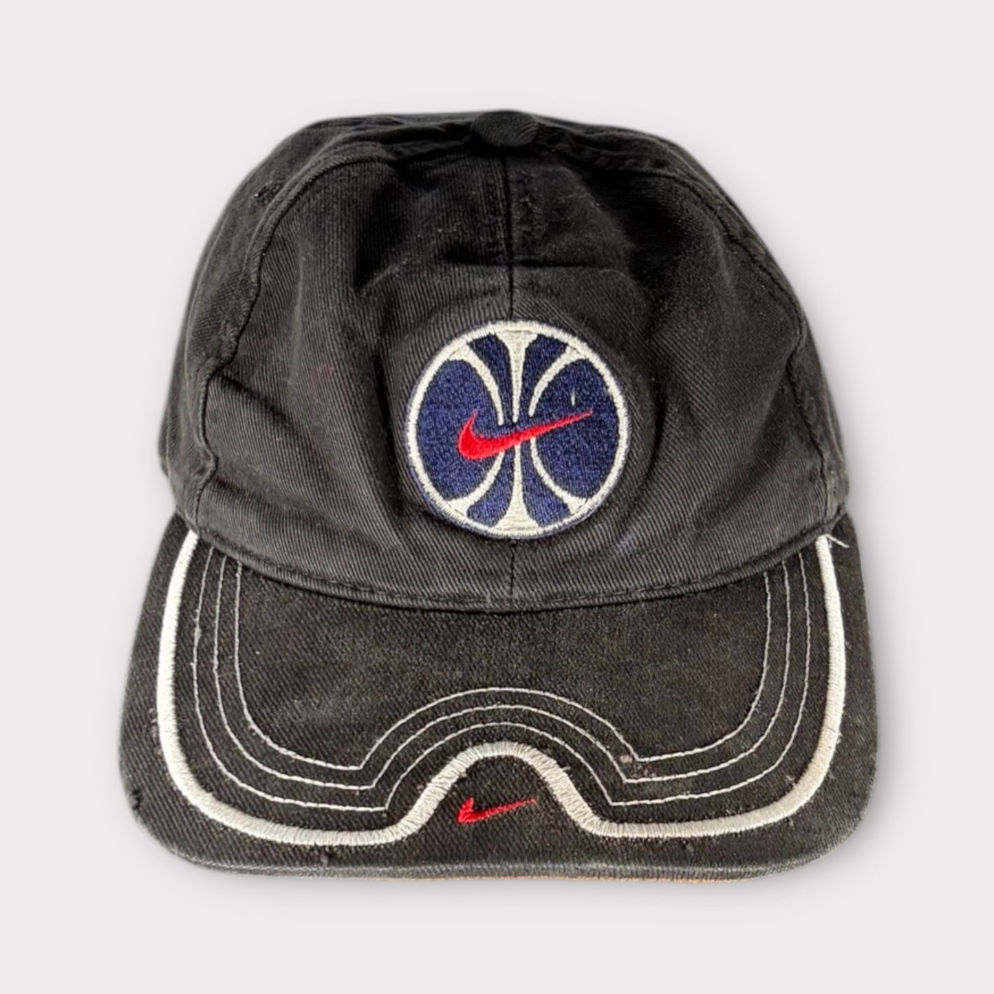 NIKE | EARLY 2000s VINTAGE BASKETBALL CAP
