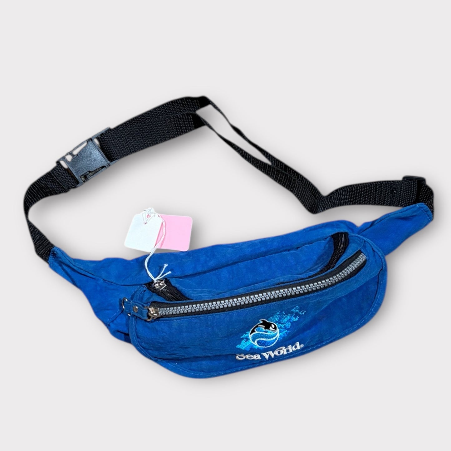 SEA WORLD | 1990s EMBROIDERED BUM BAG (ONE SIZE)