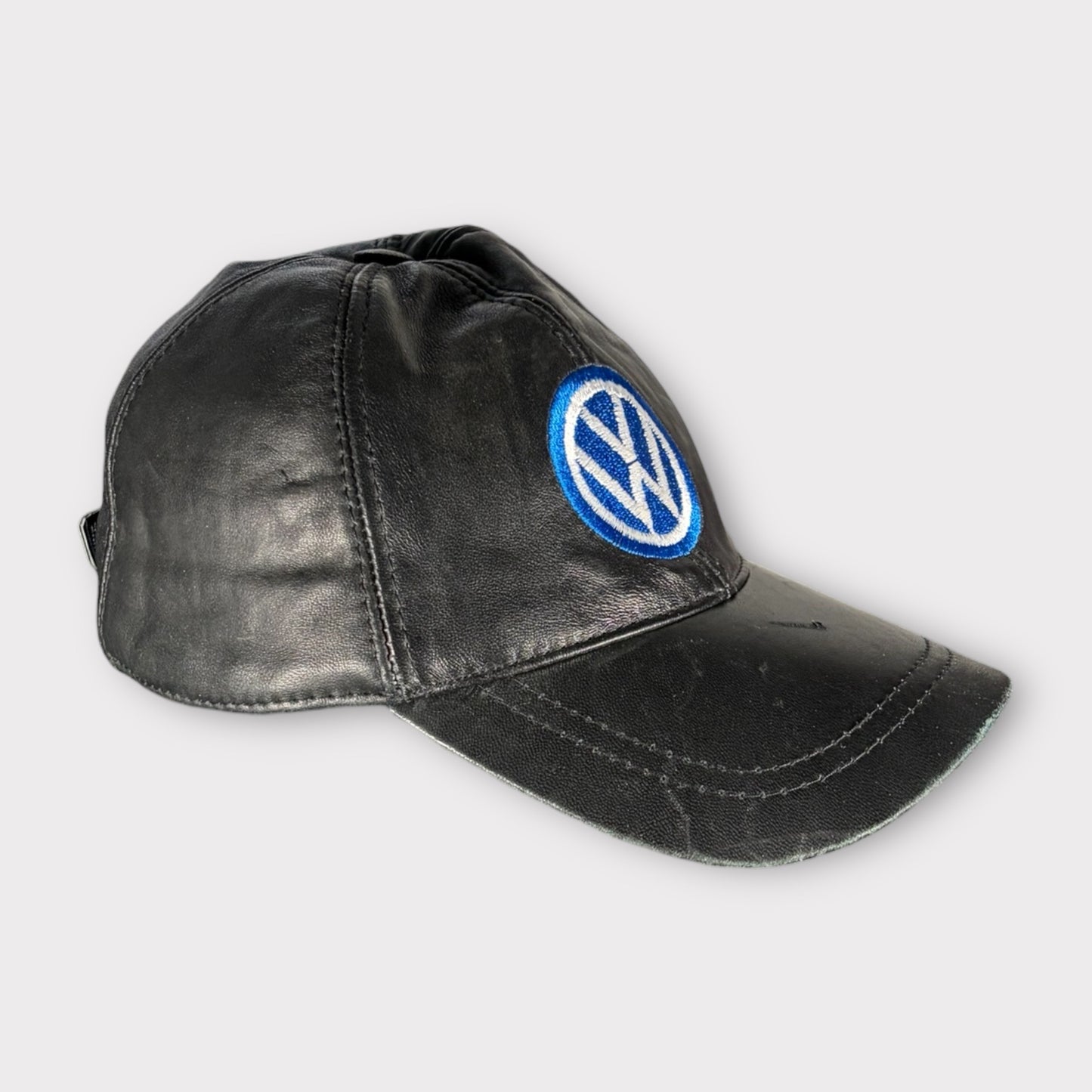VOLKSWAGEN | 90s VINTAGE EMBROIDERED LEATHER CAP