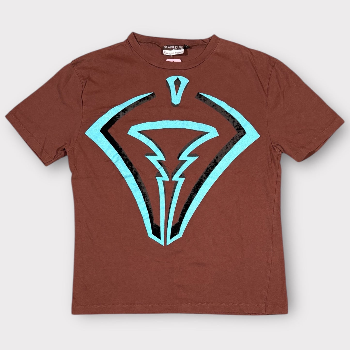 LES CAVES DU ROY ST TROPEZ 2000s GRAPHIC TEE (XS)