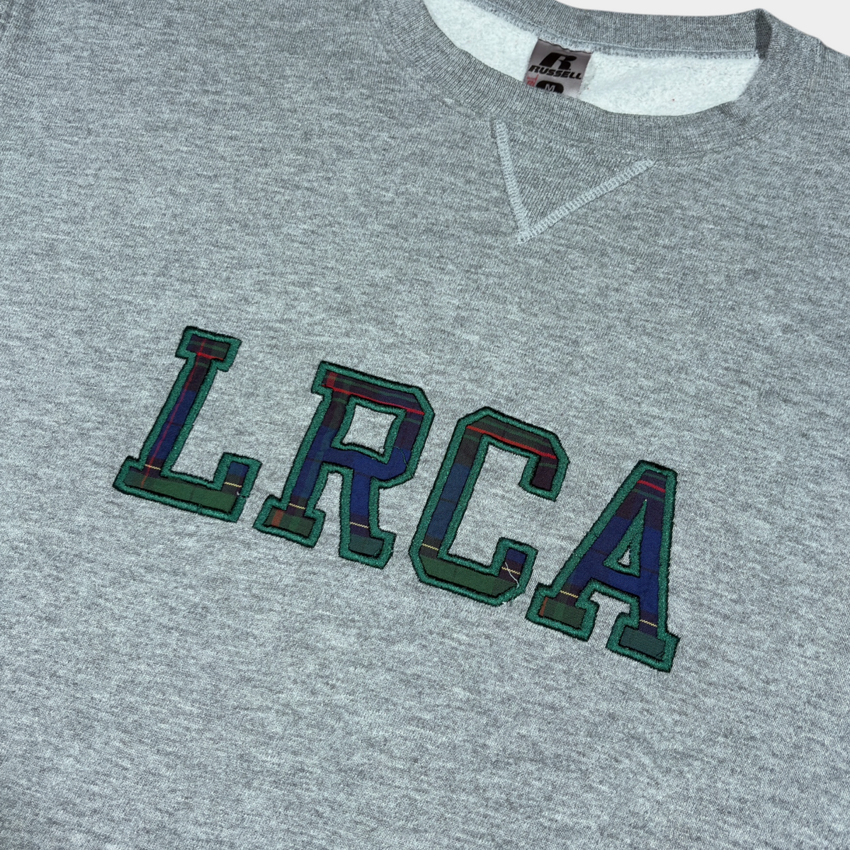 RUSSELL ATHLETIC | 90s LRCA GREY SWEATSHIRT (M)