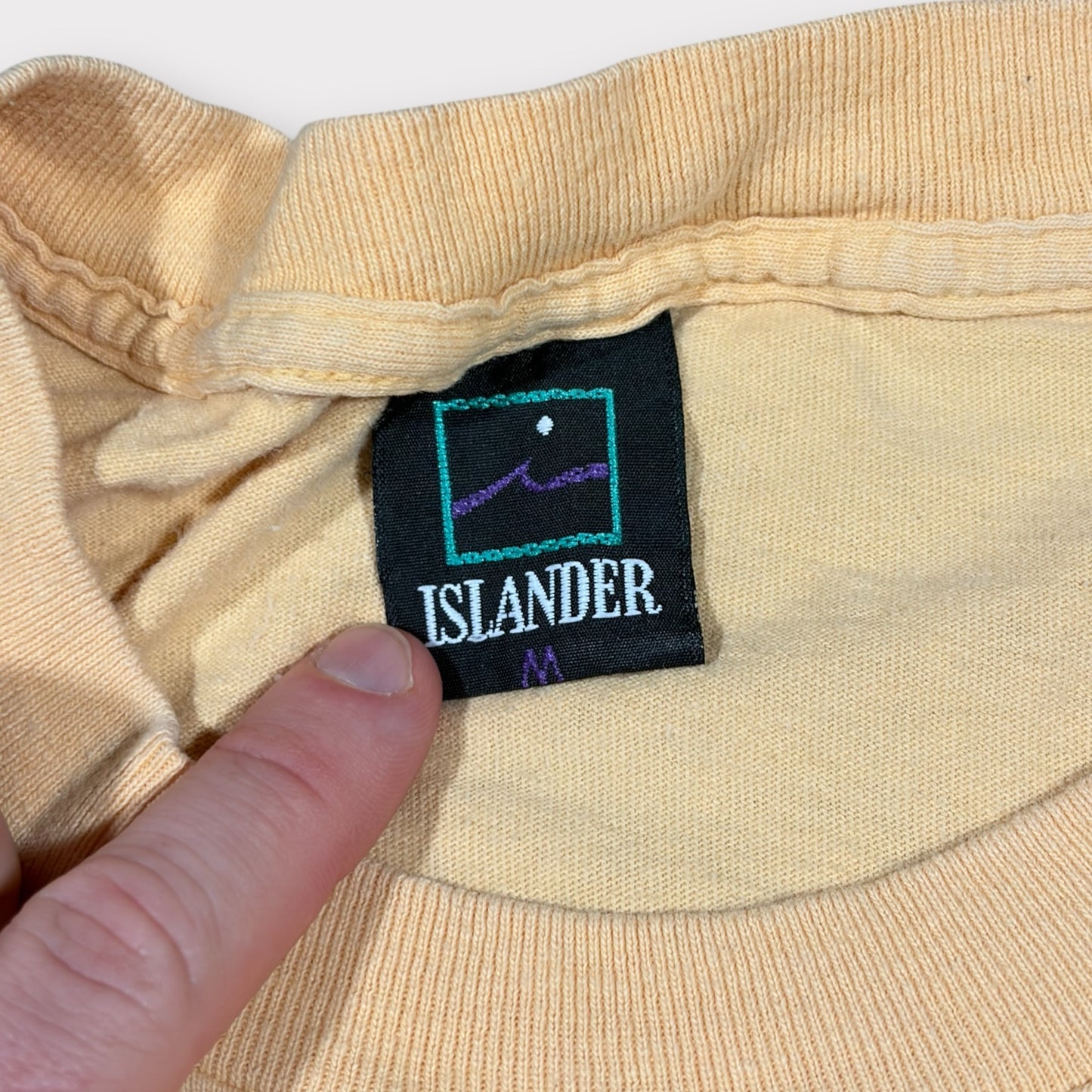 ISLANDER WYOMING 90s SINGLE STITCH T SHIRT (M)
