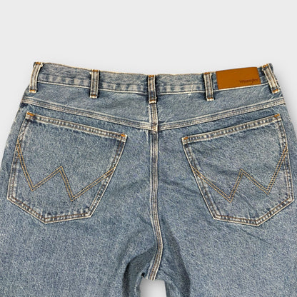 WRANGLER VINTAGE DENIM STRAIGHT LEG JEANS (W30 L38)