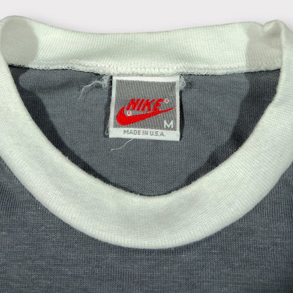 NIKE | 1980s VINTAGE SINGLE STITCH GREY AND WHITE SPELLOUT LOGO TEE (M)