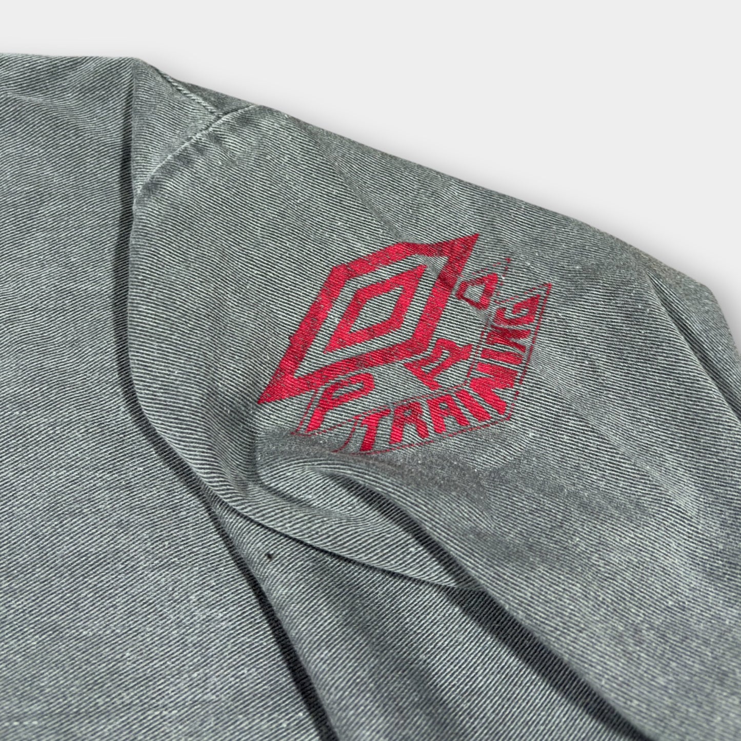 UMBRO | 1990s VINTAGE PRO TRAINING DRILL PULLOVER TOP IN GREY (XL)