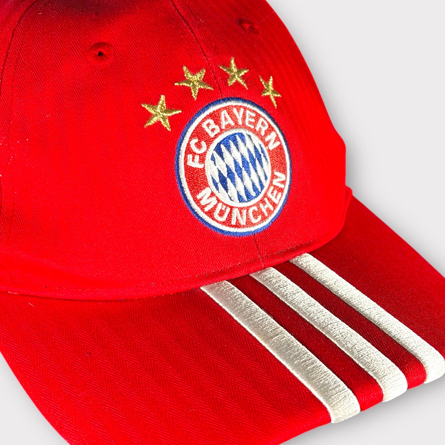BAYERN MUNICH x ADIDAS 00s FOOTBALL CAP