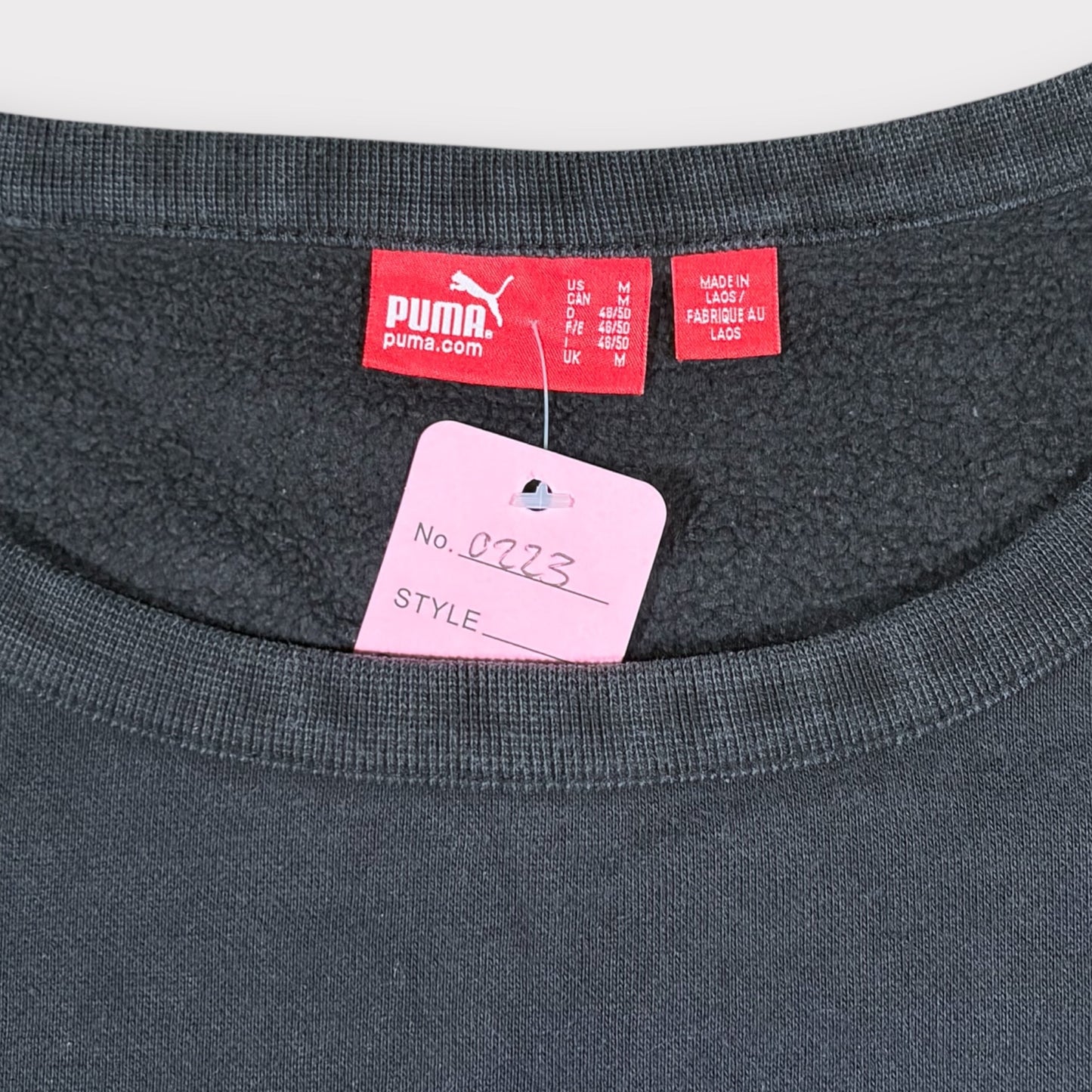 PUMA EMBROIDERED SPELLOUT SWEATSHIRT (M)