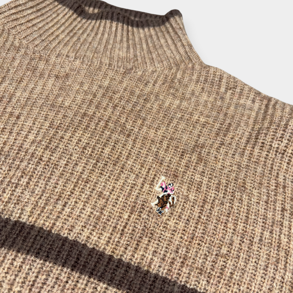 U.S. POLO ASSN. | 00s BROWN KNITTED POLO NECK JUMPER (L)