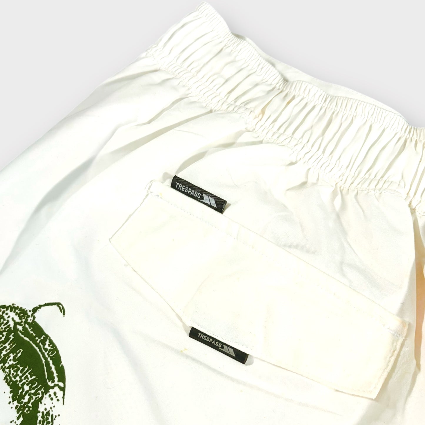 TRESPASS | Y2K SURFER GRAPHIC BOARD SHORTS (XL)