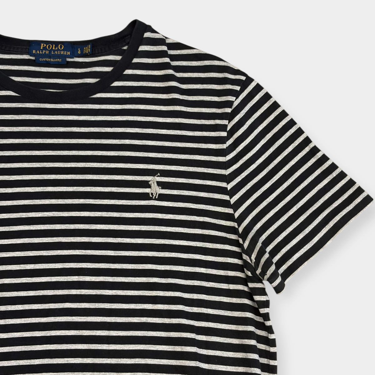 RALPH LAUREN | BLACK & GREY STRIPED T-SHIRT (L)