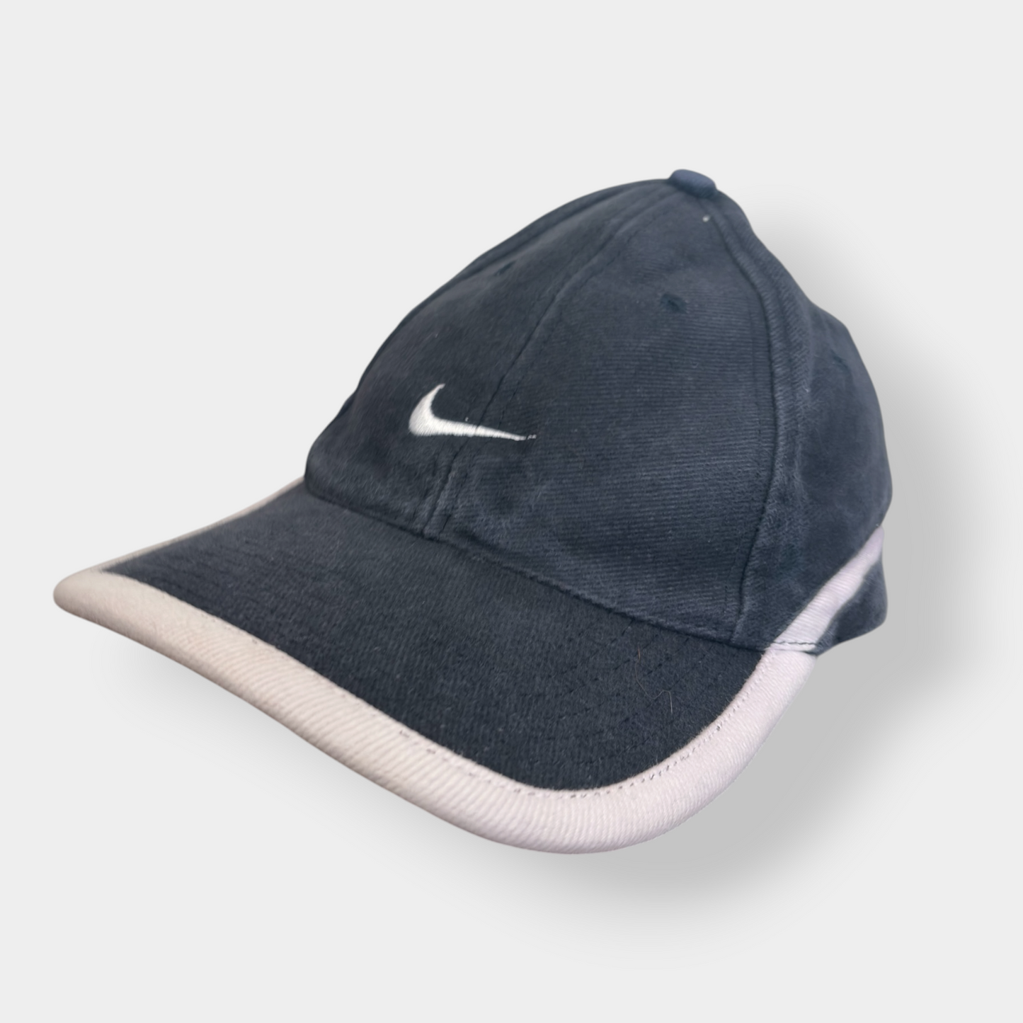 NIKE | NAVY VINTAGE SWOOSH BASEBALL CAP.