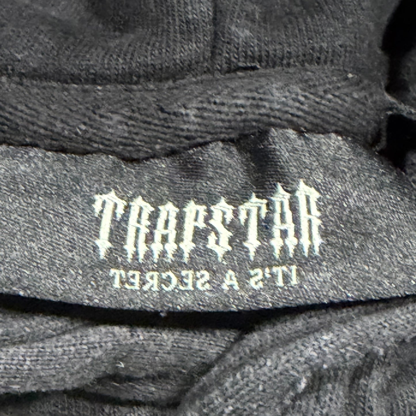 TRAPSTAR GRAPHIC BARCODE HOODIE (L)