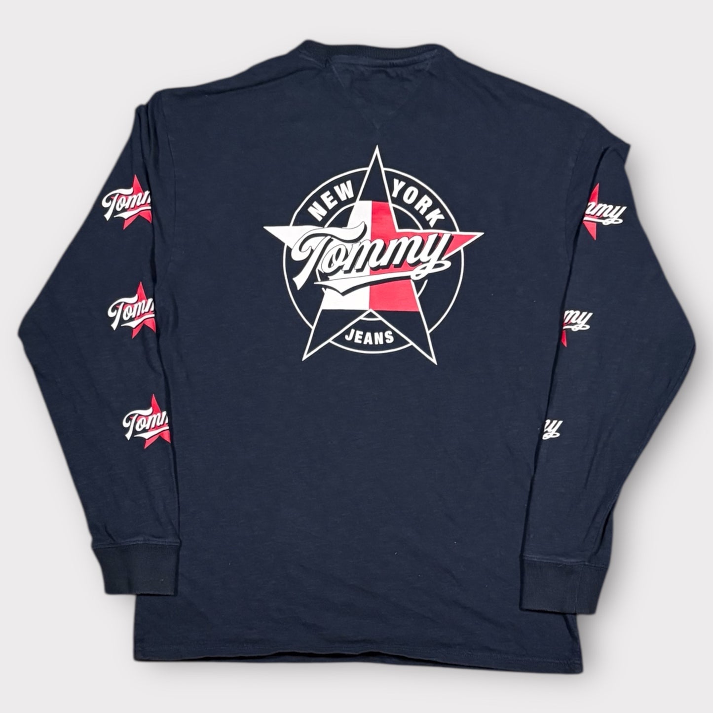 TOMMY JEANS LONG SLEEVE TEE (M)