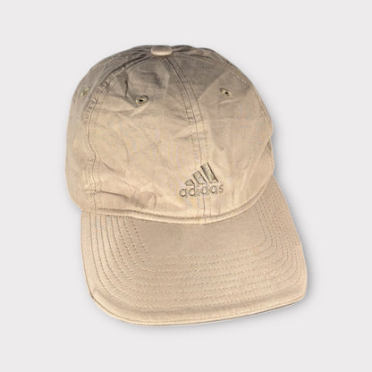 ADIDAS | BEIGE EMBROIDERED CAP (ONE SIZE)