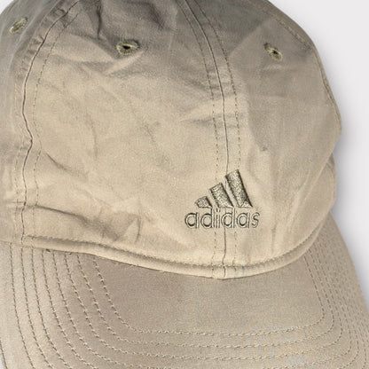 ADIDAS | BEIGE EMBROIDERED CAP (ONE SIZE)