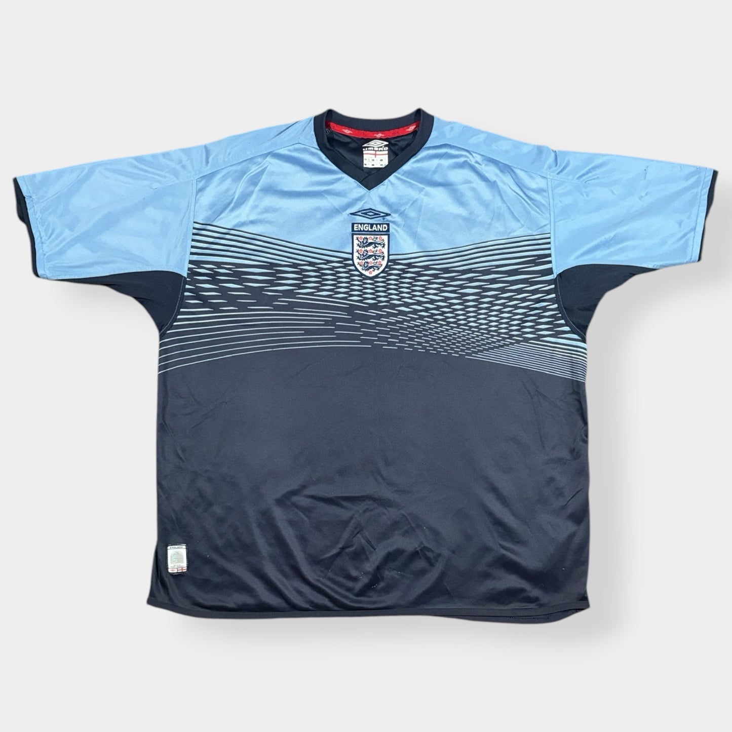 UMBRO | 2003-04 VINTAGE ENGLAND TRAINING TOP (XXL)