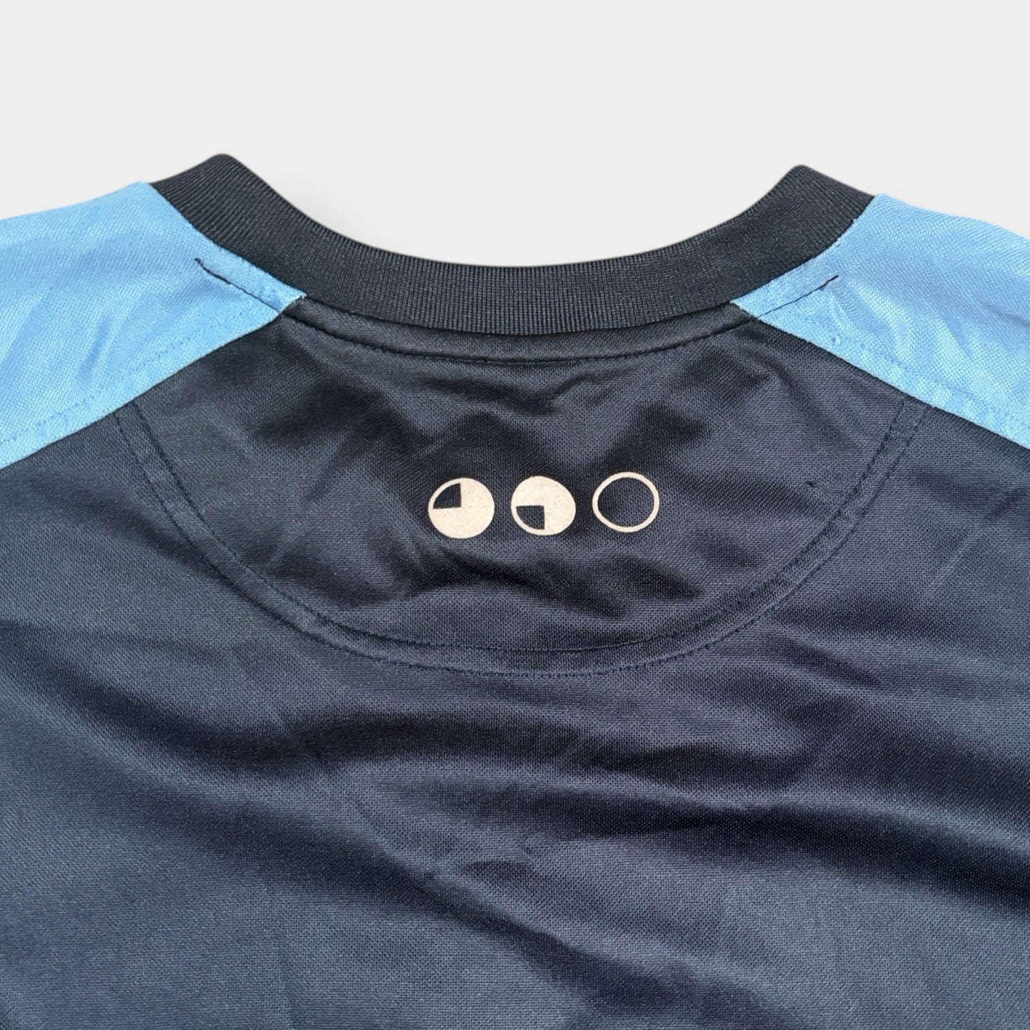 UMBRO | 2003-04 VINTAGE ENGLAND TRAINING TOP (XXL)