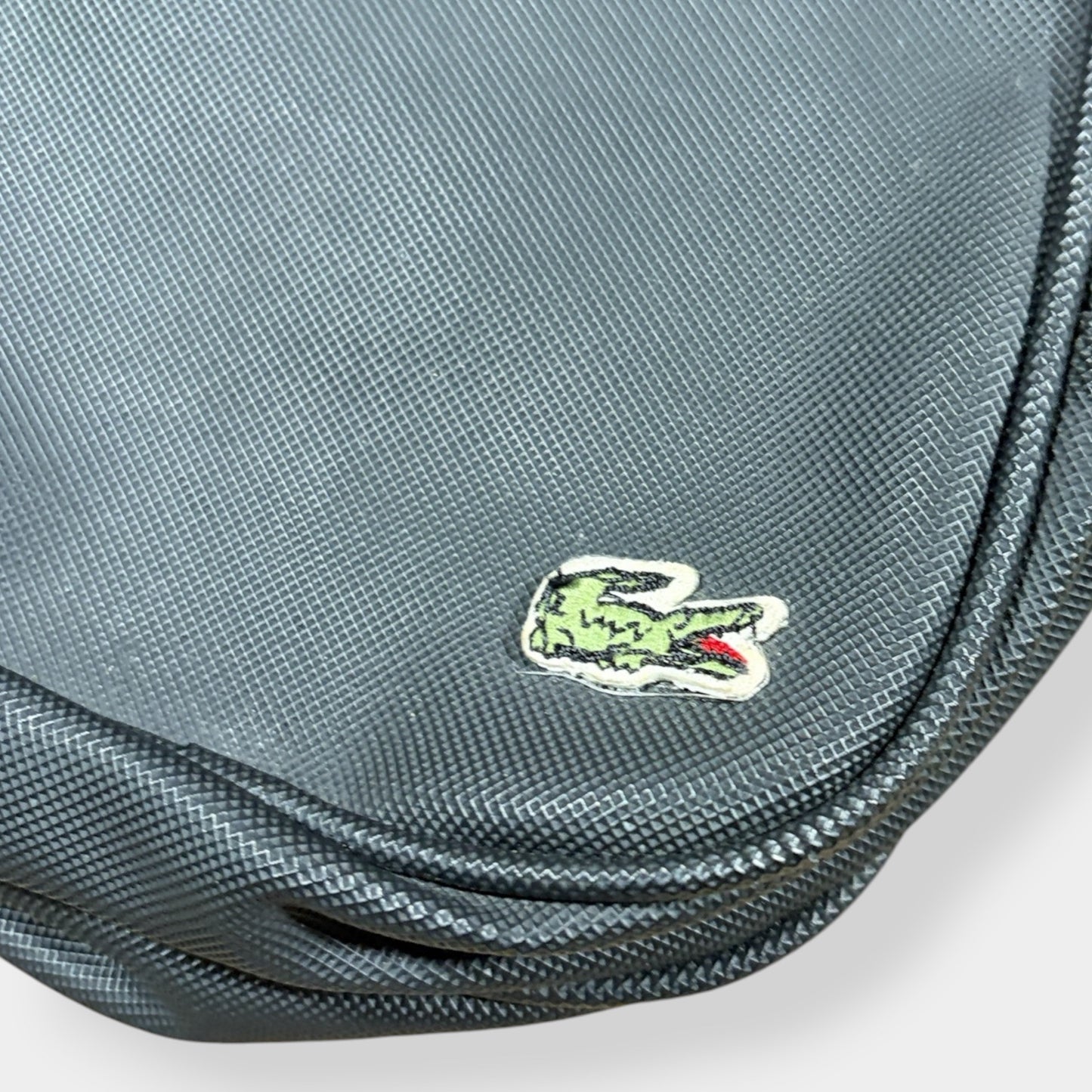 LACOSTE | 1990s VINTAGE CROSS BODY BAG